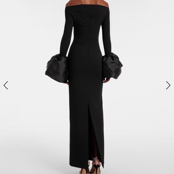 Solace London Elegant Black Off-Shoulder Dress - Picture 2 of 3